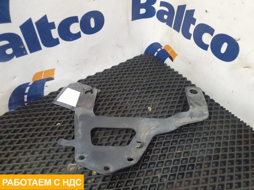 Кронштейн брызговика