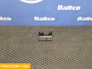 Кронштейн клапана ускорительного